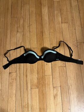 vintage y2k like new 36A calvin klein black w/blue lace light padded under wire